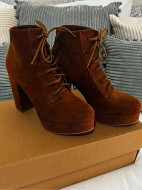 H&M Brown Suede Lace-Up Platform Ankle Boots